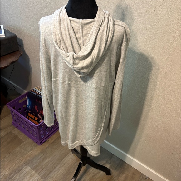 J. Jill fit Large light gray hoodie - Picture 3 of 7